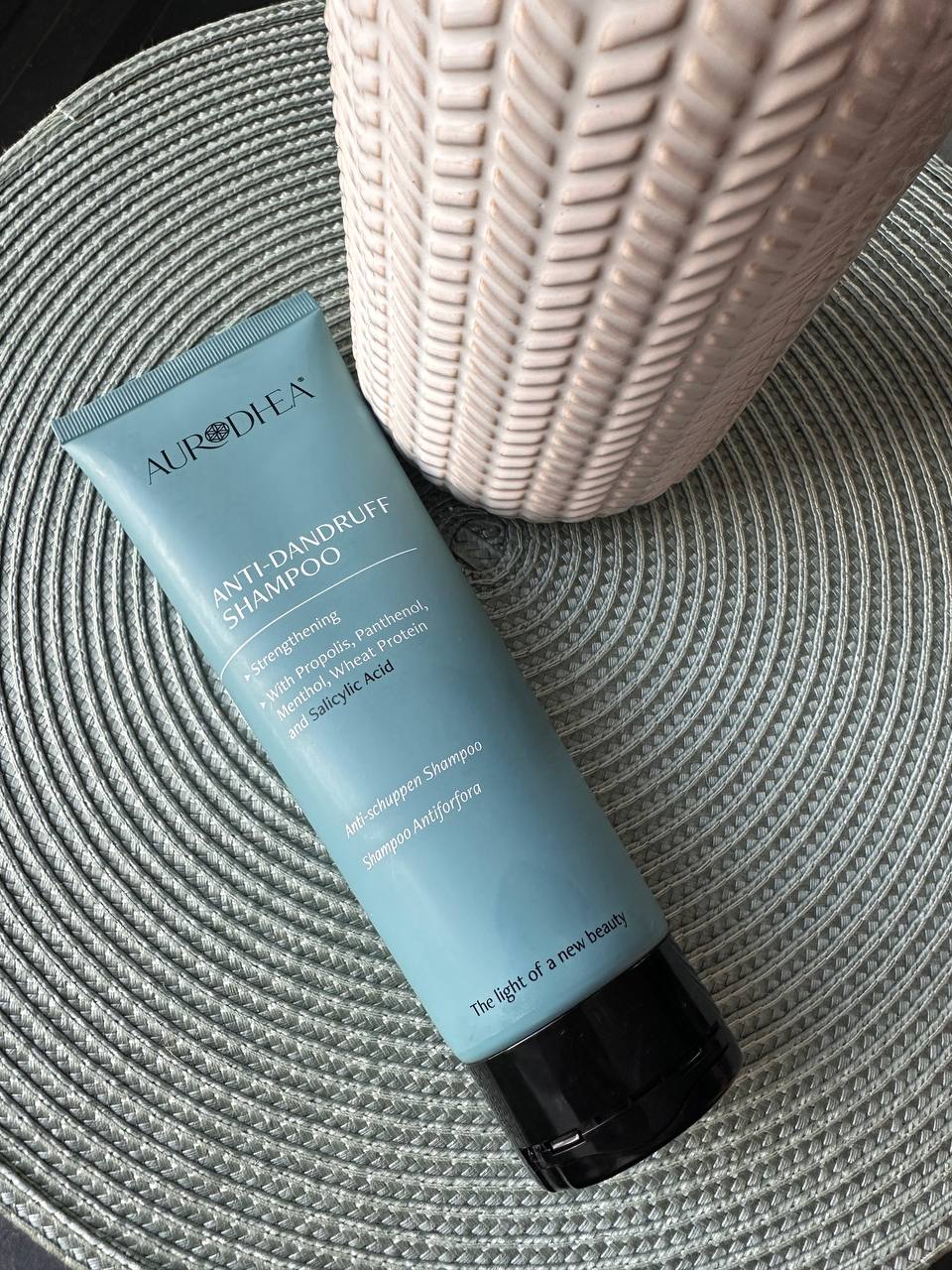 aurodheaantidandruffsampunasjpg Švaros link Anti dandruff šampūnas su salicilo rūgštimi Aurodhea